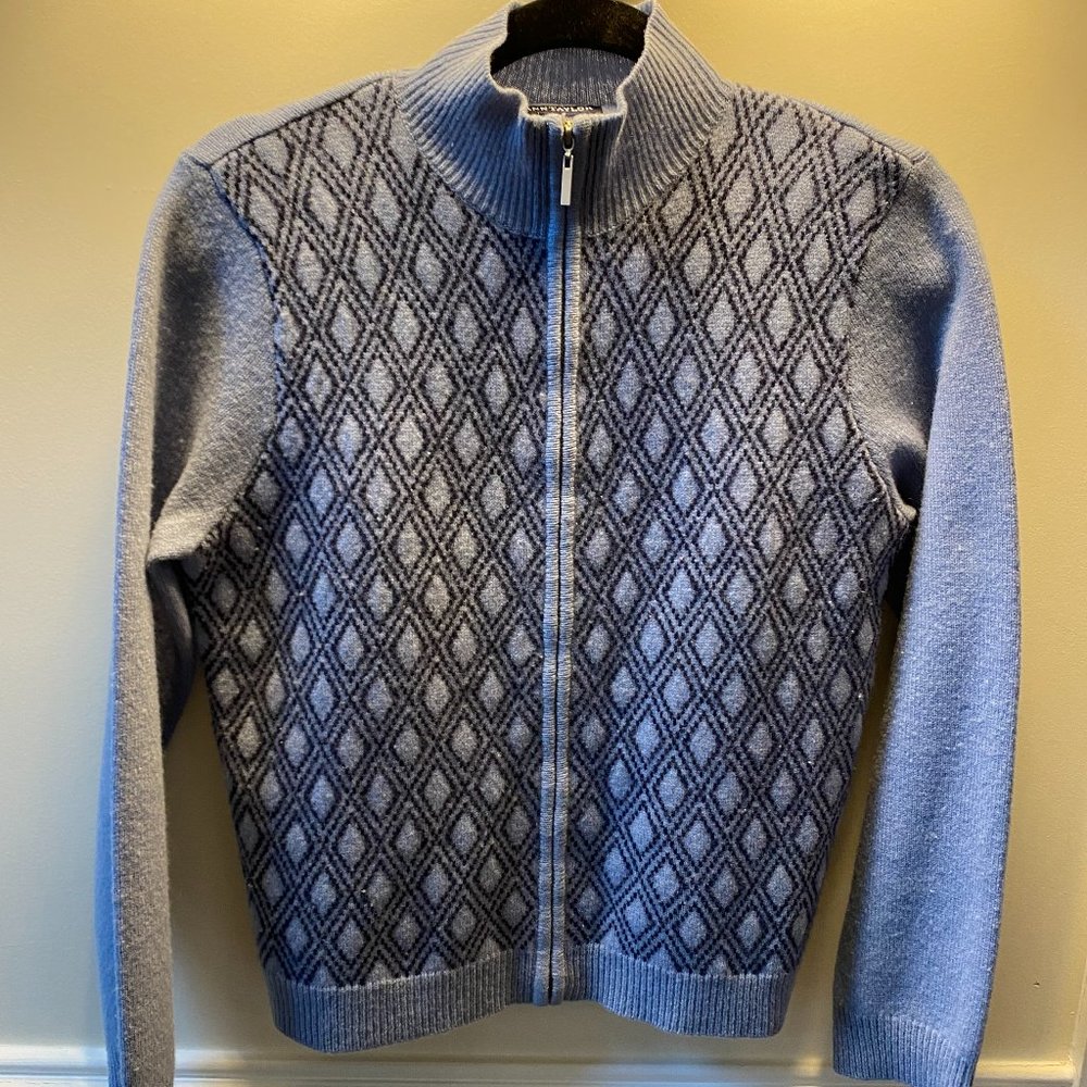 Ann Taylor 100% Lambswool Sweater